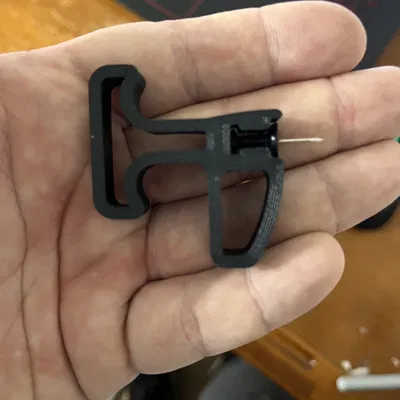 Dụng cụ kéo/đẩy đinh ghim