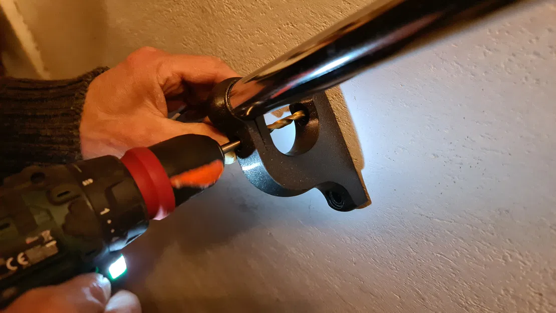 Giá Đỡ Tay Vịn Yêu Thích Của Bà Tôi - Image 7