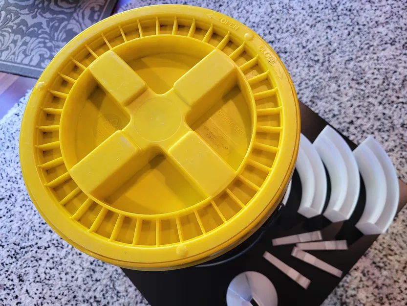 Hộp Chống Ẩm Cho Xô 5 Gallon - Image 3