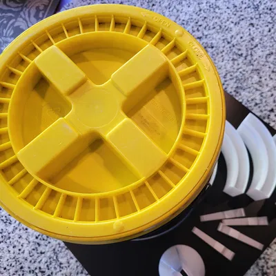 Hộp Chống Ẩm Cho Xô 5 Gallon