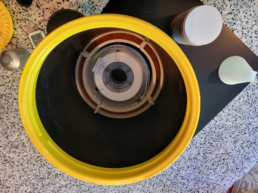 Hộp Chống Ẩm Cho Xô 5 Gallon - Image 5