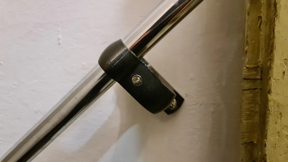 Giá Đỡ Tay Vịn Yêu Thích Của Bà Tôi - Image 15