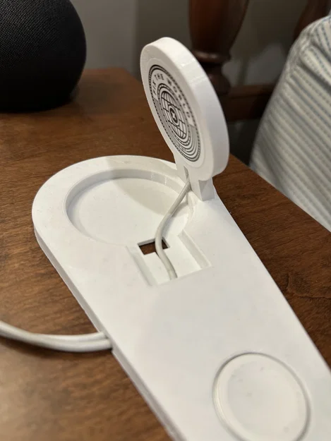 Đế Sạc iPhone MagSafe + Apple Watch - Image 4
