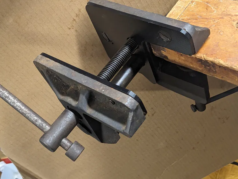 Miếng Đệm Cho Ê Tô Góc Cổ Điển - Image 1