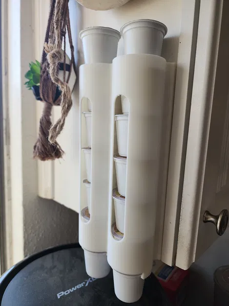 Kệ Đựng Cốc Cà Phê Keurig K Cup - 12 Viên - Dán Velcro Command - Image 1