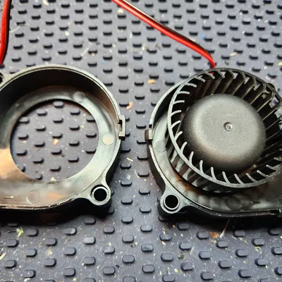 Hộp Viên Carbon và Quạt 6028