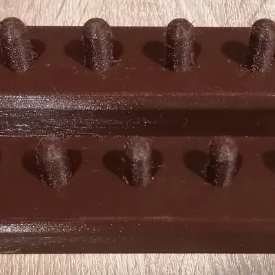 Giá Đỡ Kim May Vá Treo Tường