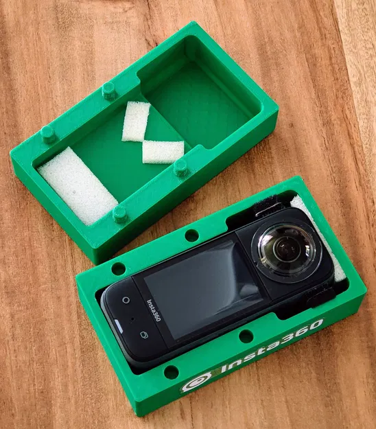 Case Insta360 X3 kèm Chống gió và Bảo vệ ống kính - Image 1