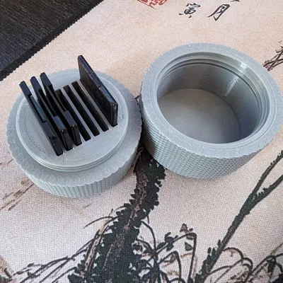 Hộp Đựng Thẻ Nhớ SD Vân Xoắn