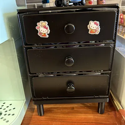 Chân Đế Nâng Khay Đựng 36 Viên Cà Phê Kcup Nifty 3 Ngăn