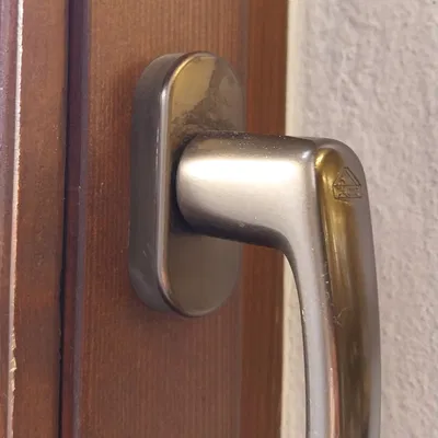 Nắp che tay nắm cửa sổ