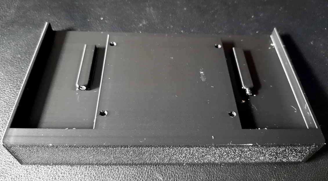 Giá Đỡ Điện Thoại Ngang Cho 2009 Suzuki Swift - Image 8