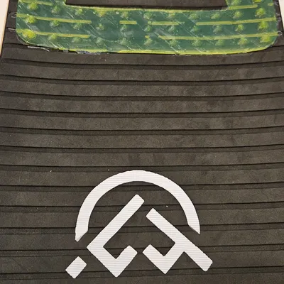 Phụ tùng Snowskate - Miếng dán chống trượt và các món đồ giúp cuộc sống với dây xích dễ dàng hơn