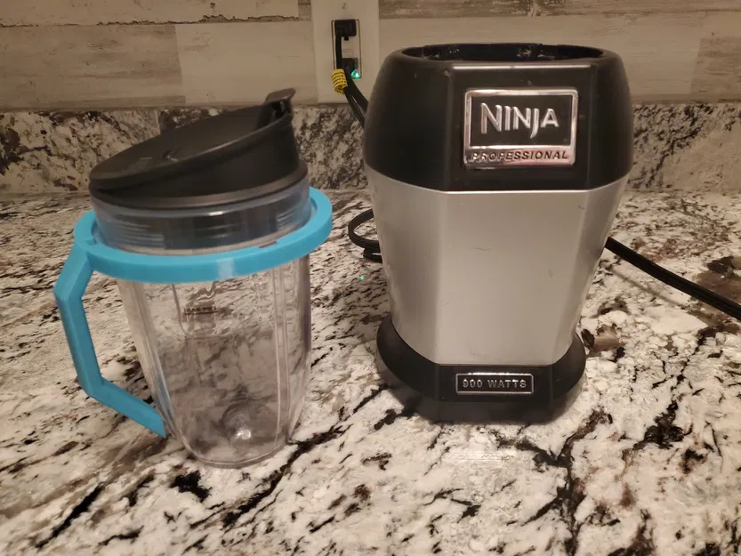 Tay Cầm Máy Xay Sinh Tố Ninja Professional 900 Watt - Image 1