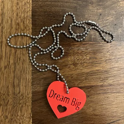 Dây chuyền, Ba lô, Móc khóa "Dream Big" cho Lễ Tình Nhân