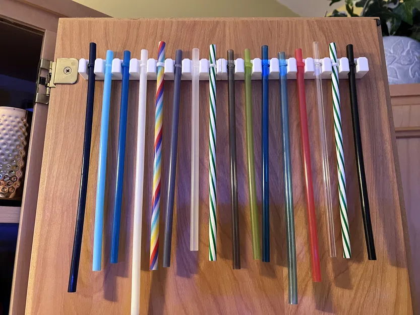 Hộp Đựng Ống Hút Tái Sử Dụng - Image 1