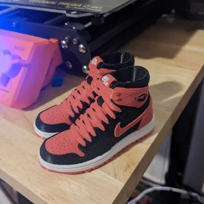 Mẫu In Nike Air Jordan 1 Bred Đa Sắc