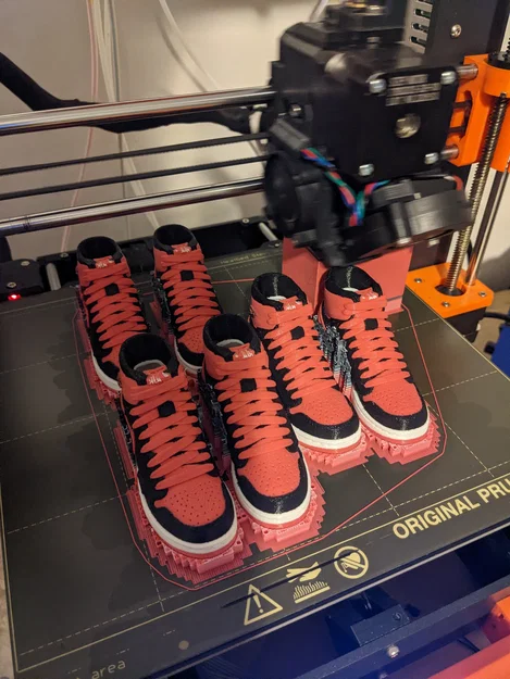 Mẫu In Nike Air Jordan 1 Bred Đa Sắc - Image 2