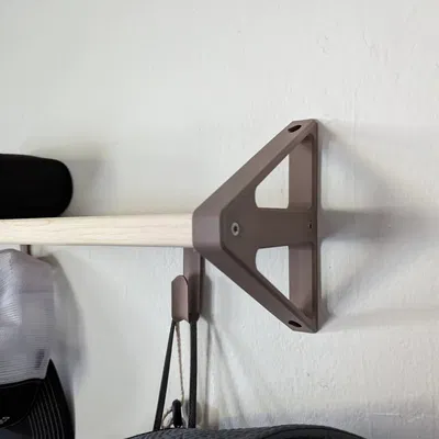 Pát Kệ và Móc Treo Đồ