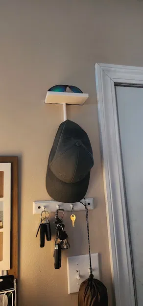 Kệ Treo Nón và Kính Mắt - Image 1