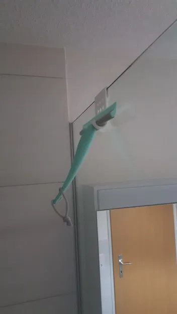 Giá treo cây gạt kính phòng tắm - Image 1