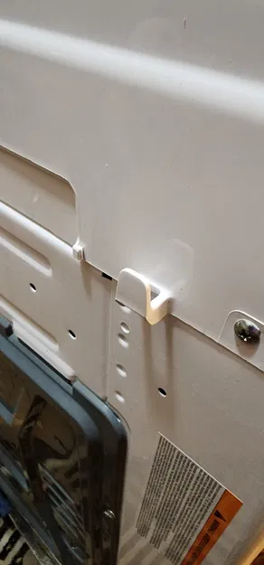 Kẹp ống cho máy giặt di động Black & Decker - Image 2