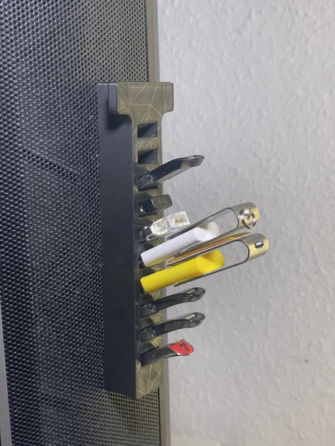 Đế Đựng 10 USB Nam Châm - Image 1