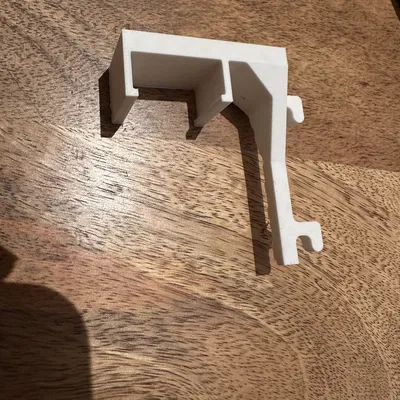 Phụ kiện IKEA SKADIS cho thanh đèn OMLOPP