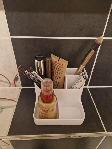 Kệ Đựng Đồ Trang Điểm - Image 1