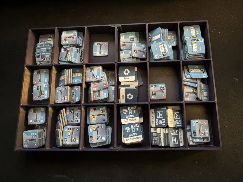 Khay Đựng Quân Cờ Đáy Phẳng - 18 Ngăn - Image 1