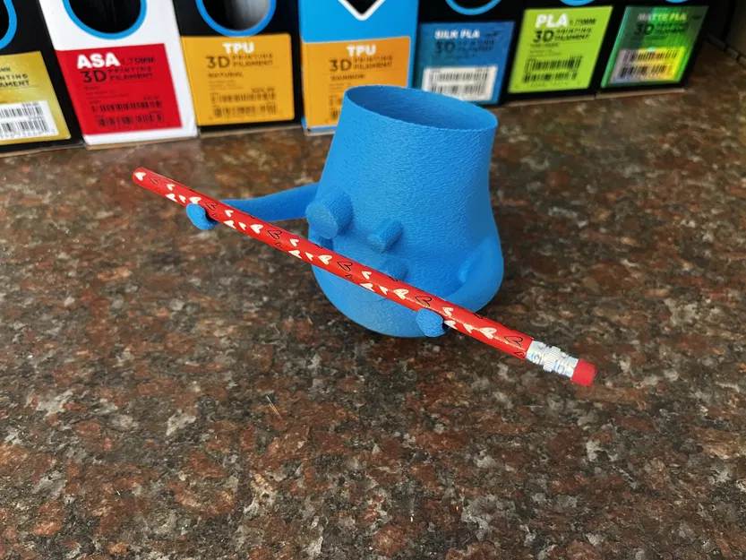 Desk Buddy Remix - Ống Đựng Bút Độc Đáo - Image 1