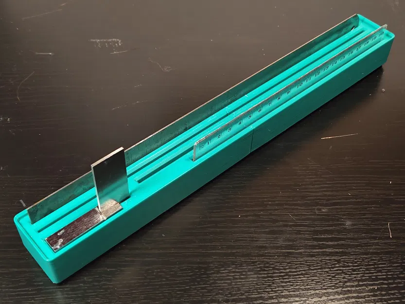 Hộp đựng thước và thước vuông kỹ sư Gridfinity - Image 1