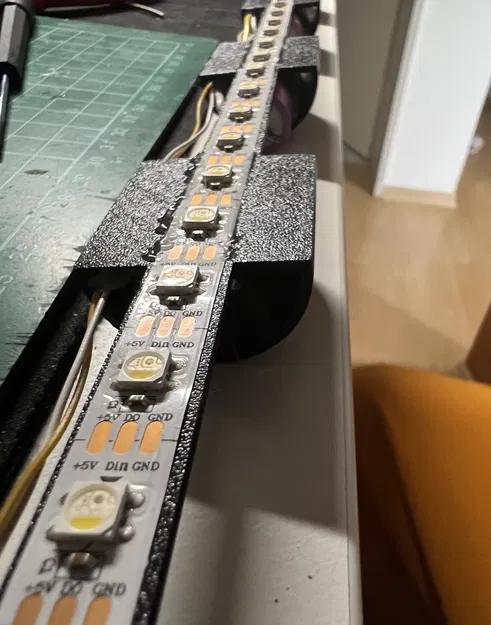 Ống Đèn LED RGBW Di Động - Image 9