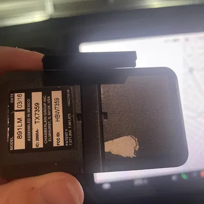 Giá Đỡ Mở Cửa Garage Tesla Kính Mái LiftMaster - In 1 Mảnh