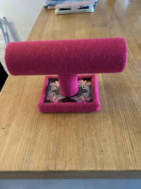 Kệ Đựng Đồng Hồ và Vòng Tay - Image 2