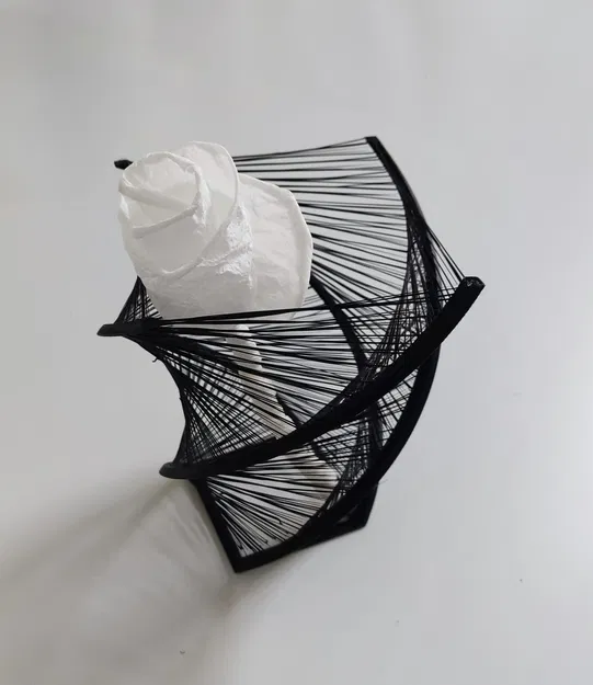 Kệ Cắm Hoa Dây Thừng Kiểu Xoắn Ốc Độc Đáo - Image 1