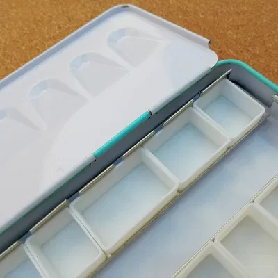 Khay Đựng Màu 3/4 Cho Bảng Màu Màu Nước & Gouache