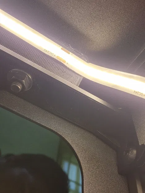 Ngàm Gắn Đế Đèn LED Trước - Image 2