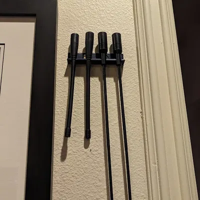 Kệ Treo Tường Ấm Cắm Ăng-ten UV-5R