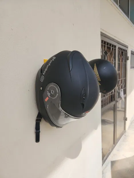 Móc Treo Nón Bảo Hiểm Lên Tường (Bản Lớn Hơn) - Image 2