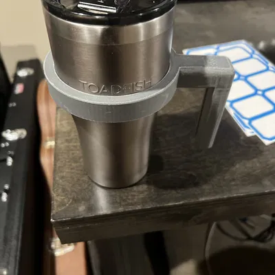 Giá đỡ ly Toadfish có tay cầm