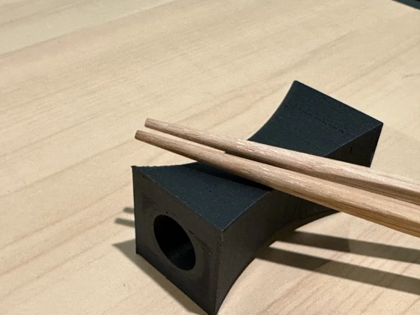 Giá Đỡ và Chỗ Gác Đũa - Image 1