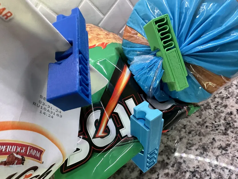 Kẹp Túi Snack Lò Xo - Image 1