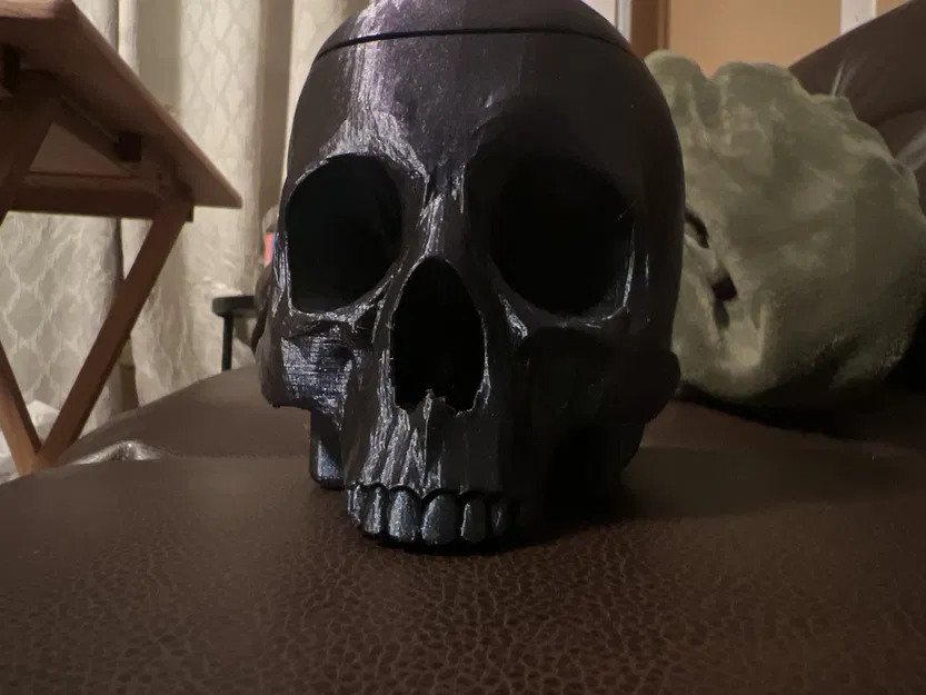 Hộp đựng bài hình đầu lâu - Image 1