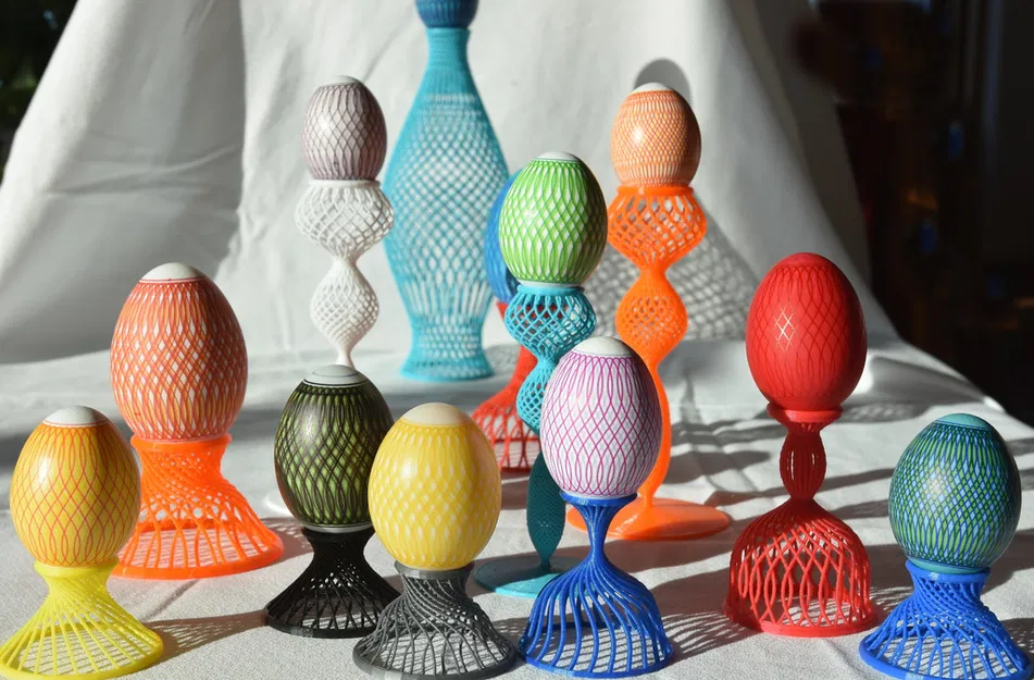 Giá đỡ trứng Phục sinh - Nhóm 2 (OpenSCAD) - Image 1