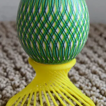 Giá đỡ trứng Phục sinh - Nhóm 2 (OpenSCAD)