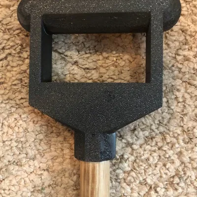 Cán Xẻng Xúc Tuyết (Dùng OpenSCAD)