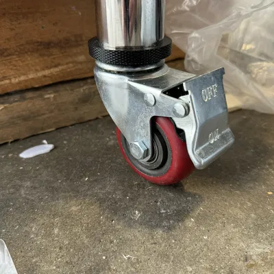 Chân chỉnh độ cao cho bàn Vevor