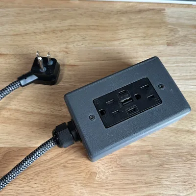 Hộp điện nối dài kiêm ổ cắm USB-C và USB-A