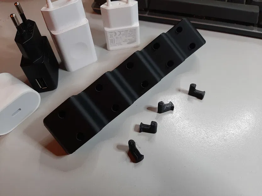 Kệ Giữ Sạc USB Cho Skadis - Image 2